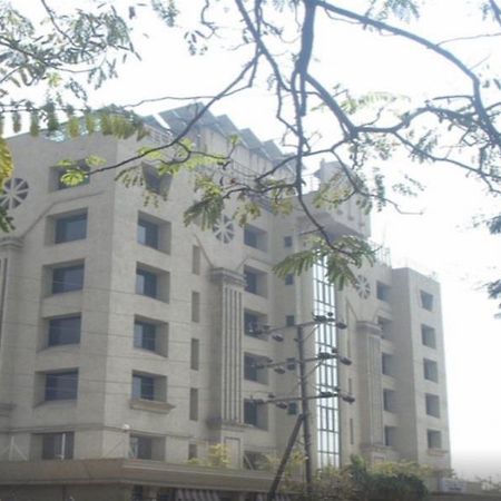 Celebrations Hotell Navi Mumbai Exteriör bild