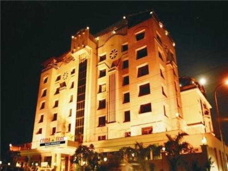 Celebrations Hotell Navi Mumbai Exteriör bild
