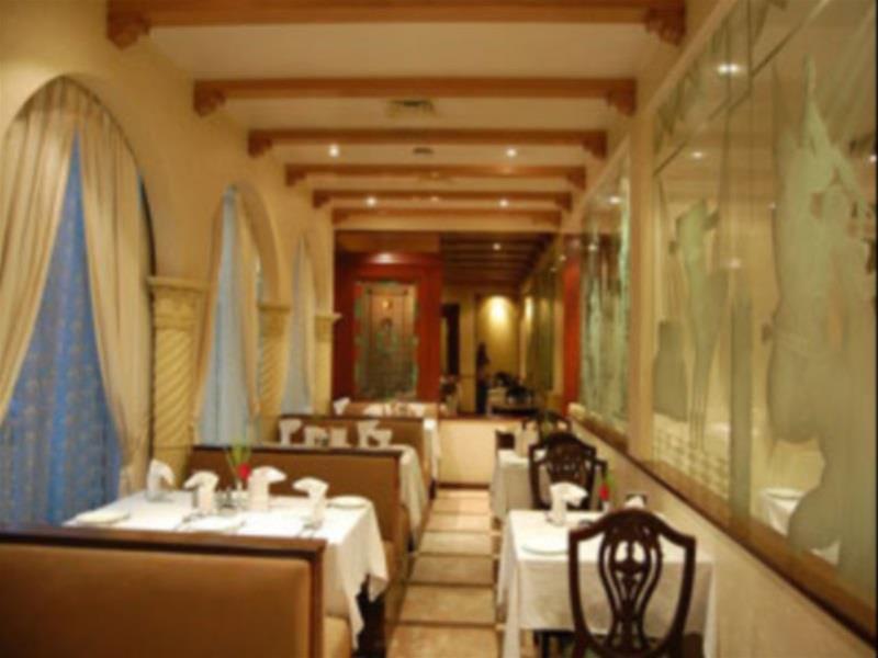 Celebrations Hotell Navi Mumbai Exteriör bild